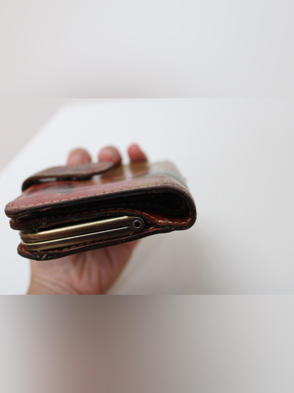 Patricia Nash bi fold wallet - Picture 7 of 9